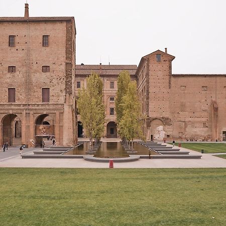 Luxury 5 Al Duomo Di Parma Apartamento Exterior foto