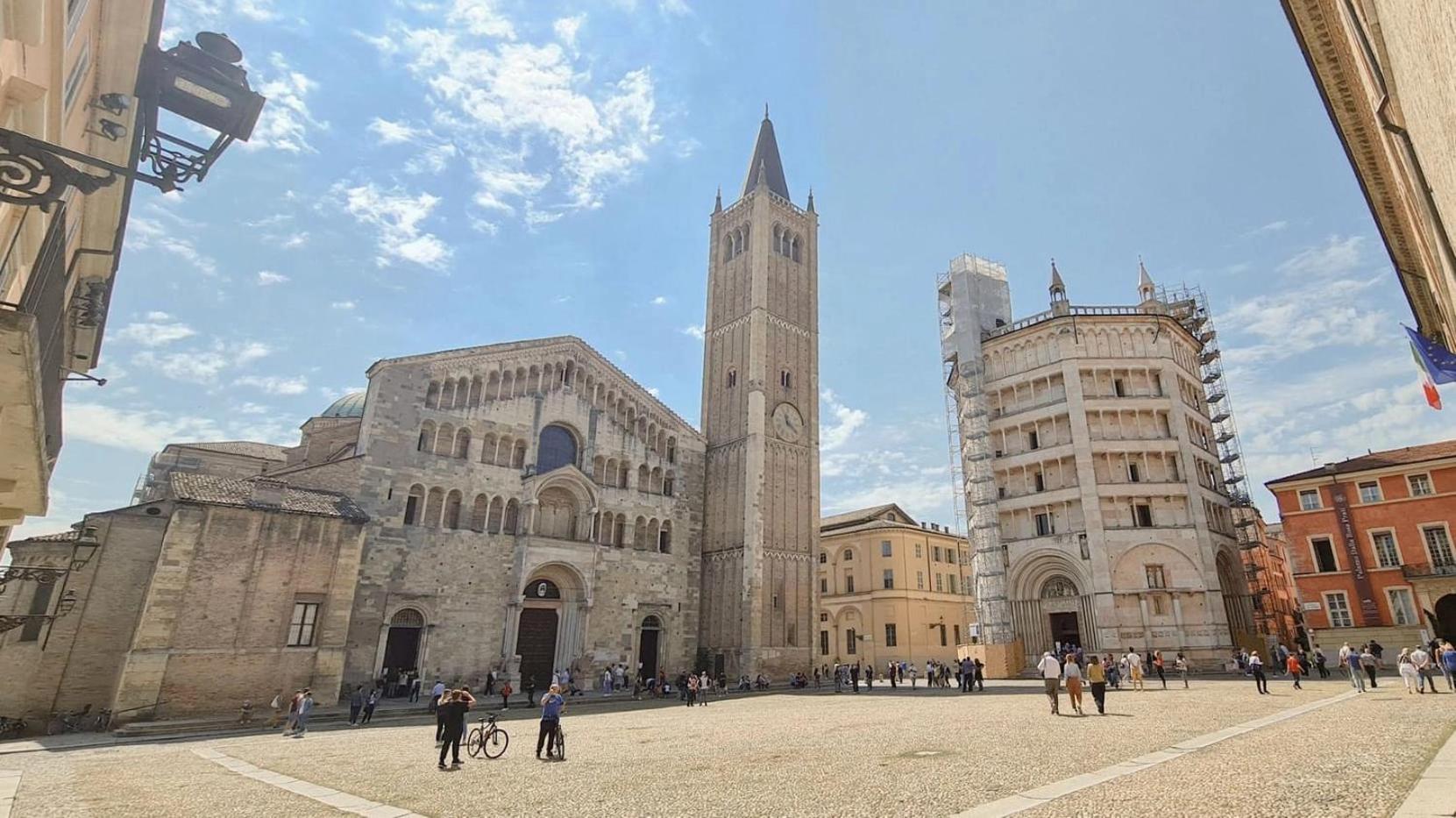 Luxury 5 Al Duomo Di Parma Apartamento Exterior foto