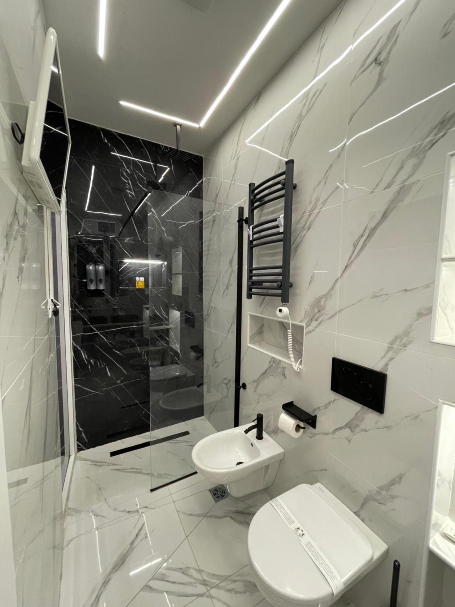 Luxury 5 Al Duomo Di Parma Apartamento Exterior foto