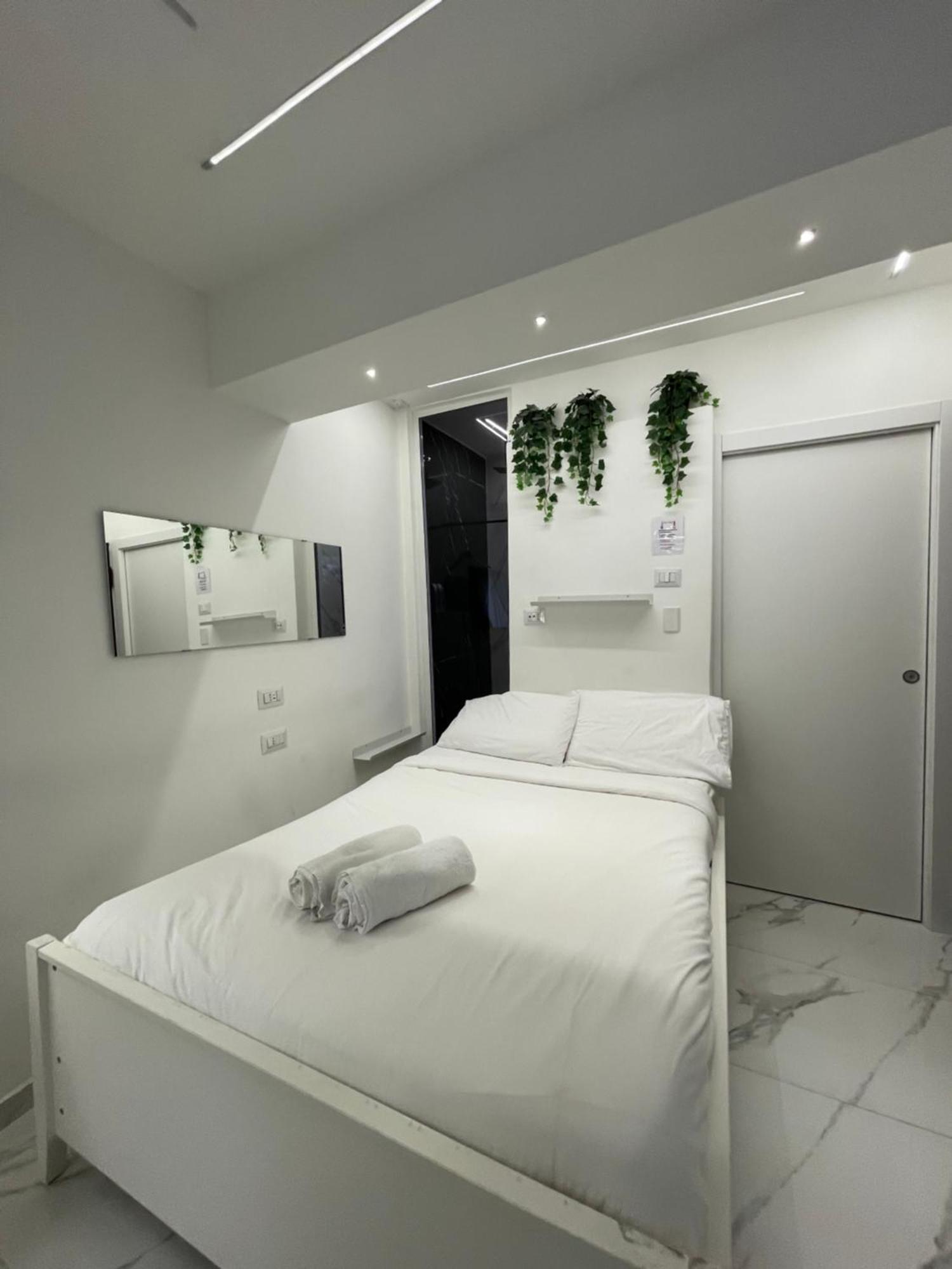 Luxury 5 Al Duomo Di Parma Apartamento Exterior foto